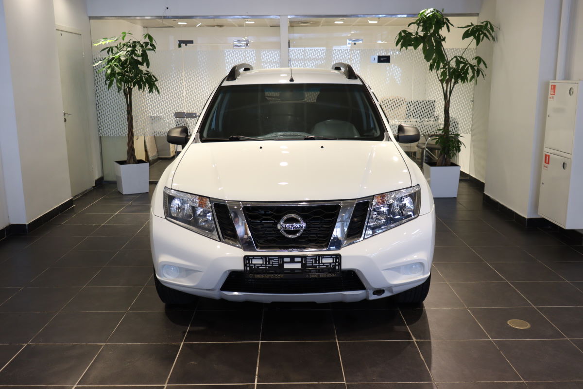 Купить Nissan Terrano Автоматическая 2014 с пробегом 89000 км низкие цены  на б/у автомобили в Ступино - Урус Экспер