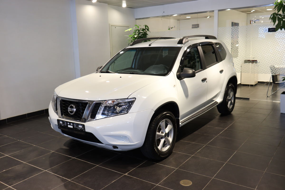 Купить Nissan Terrano Автоматическая 2014 с пробегом 89000 км низкие цены  на б/у автомобили в Ступино - Урус Экспер